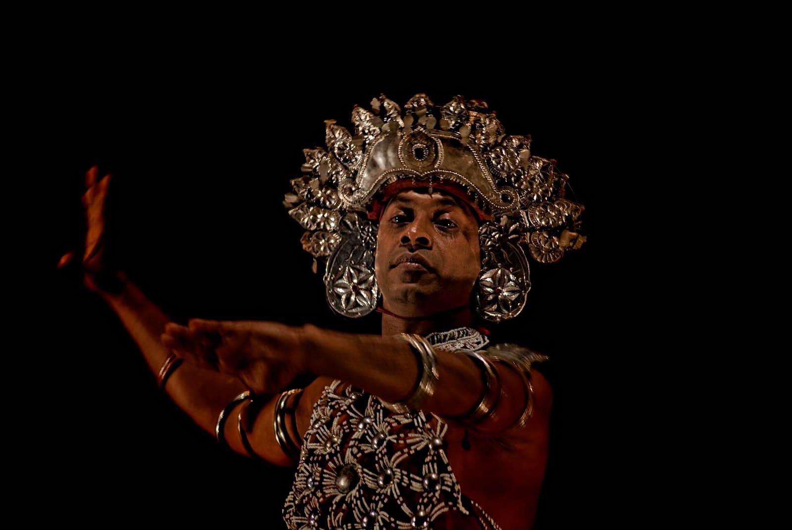 Kandyan Dance & Fire Walking
